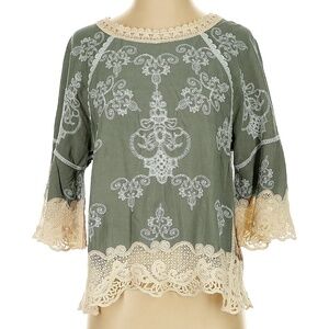 BEAUTIFUL! Democracy Crochet Lace top - Womens Med Sage Green w/natural lace NWT